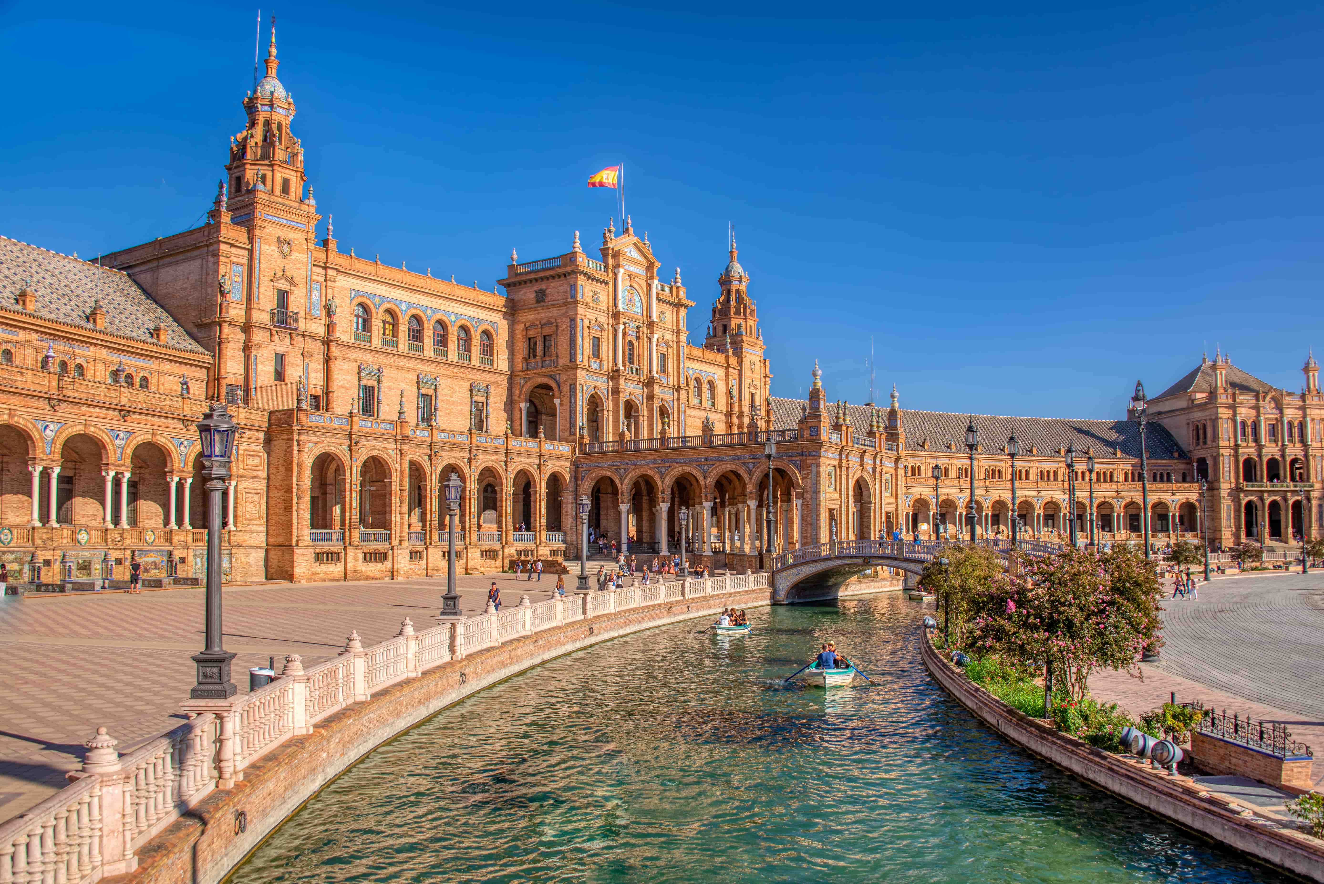 Sevilla, Flughafen